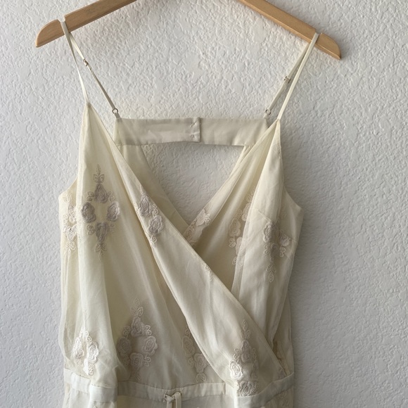 Chaser White Lace Surplice Drawstring Romper M - Picture 7 of 15